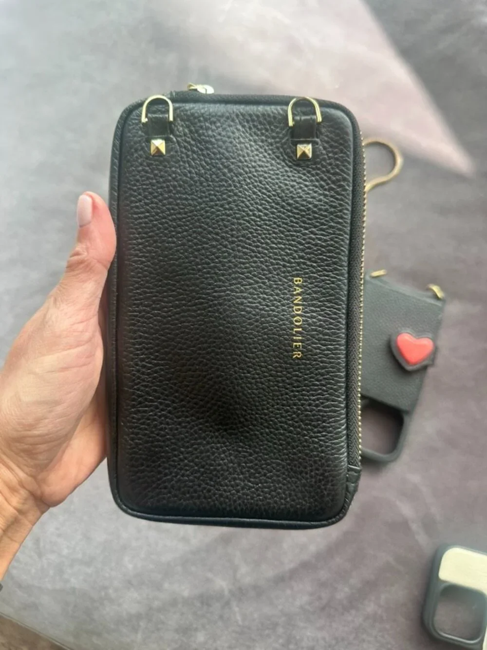 Bandolier Gia Heart Magsafe Charging Crossbody - iPhone 14 Pro